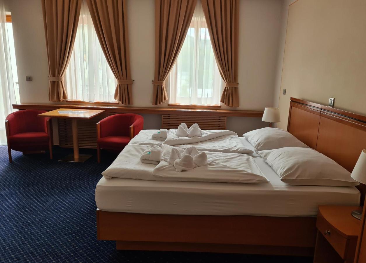 Hotel Slovan Comfort Jeseník Eksteriør bilde