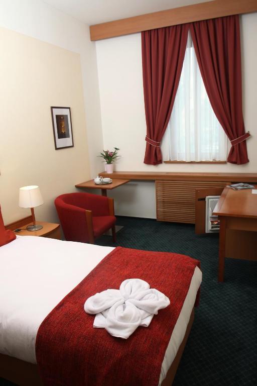 Hotel Slovan Comfort Jeseník Rom bilde